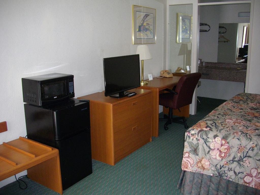 Macomb Inn Chambre photo